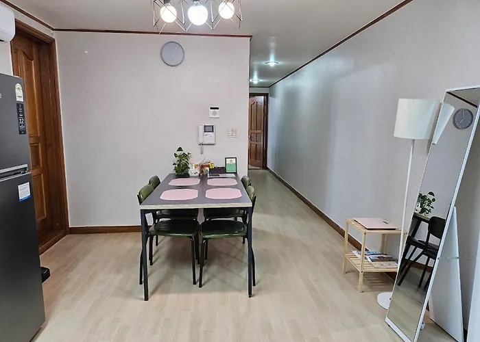 Hongdae#yonsei Univ#sinchon#2br With Elevator#4min From Shinchon Station Line 2 아파트 서울특별시