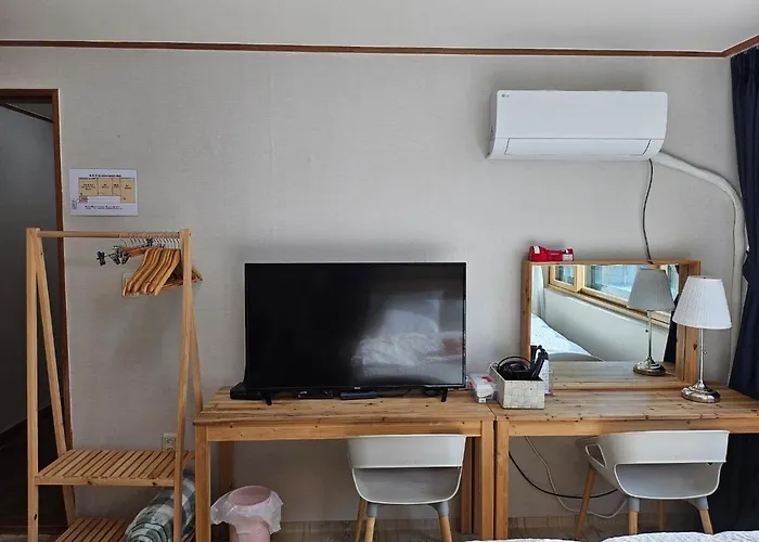 아파트 Hongdae#yonsei Univ#sinchon#2br With Elevator#4min From Shinchon Station Line 2