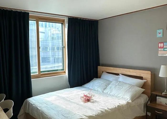 Hongdae#yonsei Univ#sinchon#2br With Elevator#4min From Shinchon Station Line 2 아파트 서울특별시